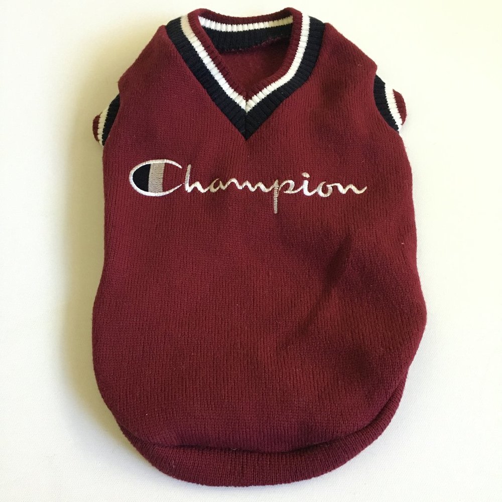 Dog Clothes Burgundy Knit V Neck Champion Embroidered Size Large
